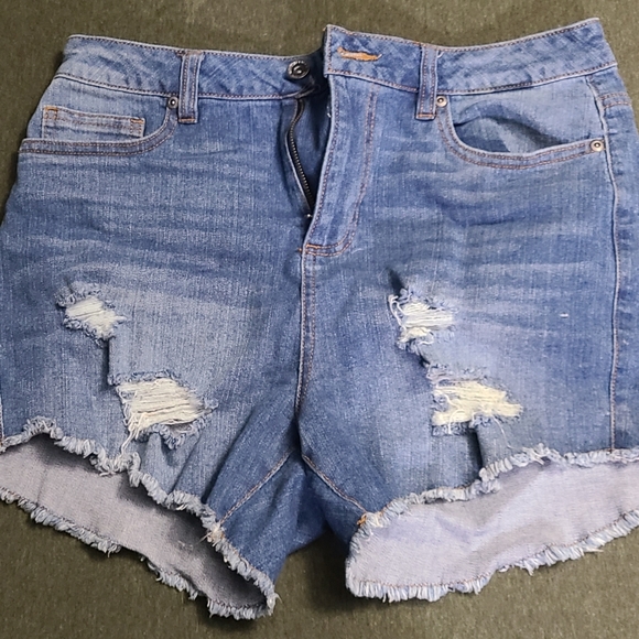 Blackheart Pants - Blackheart shorts